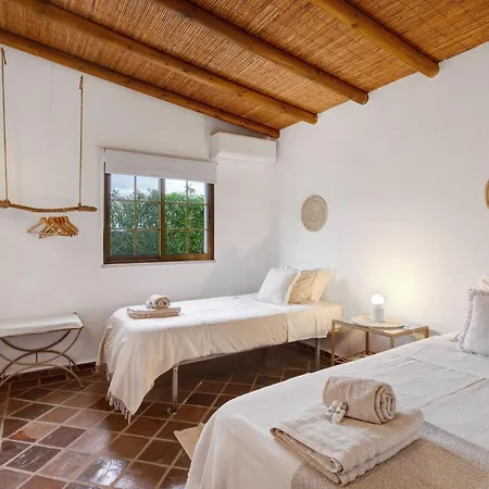 Casa Pedra Rosa - Vinhas De Nexe Nyaraló